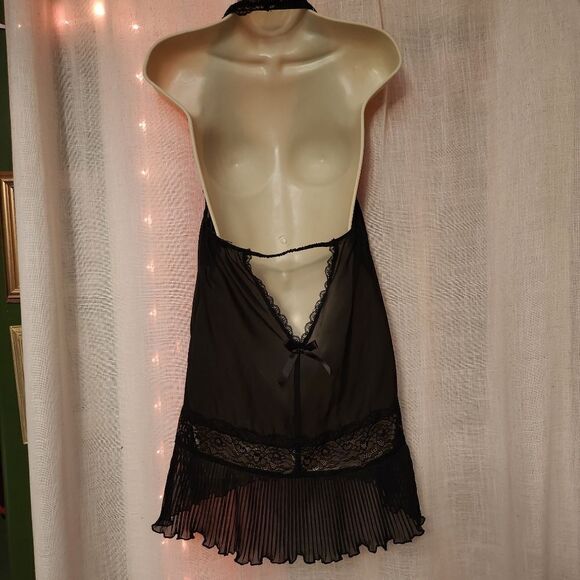 Linea Donatella Black Lace Nighty - Picture 2 of 5